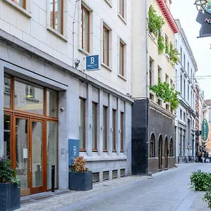 B-aparthotel Grand Place Apart-hotel